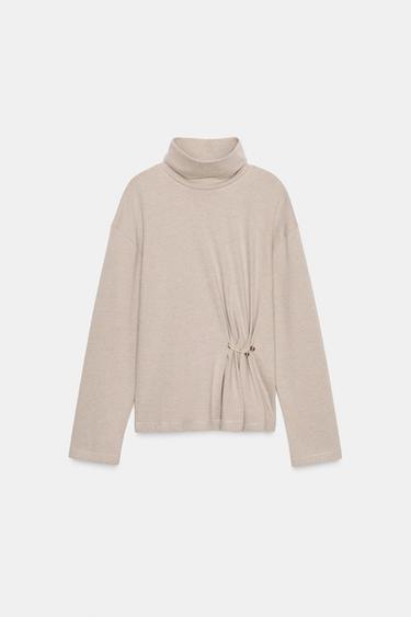 SOFT TOP WITH METAL APPLIQUÉ - Sand / Marl by Zara