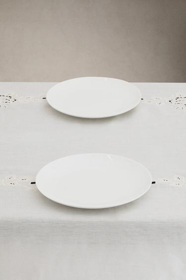 LINEN TABLECLOTH WITH FLORAL EMBROIDERY AND HEMSTITCHING - Ecru by Zara - Image 1