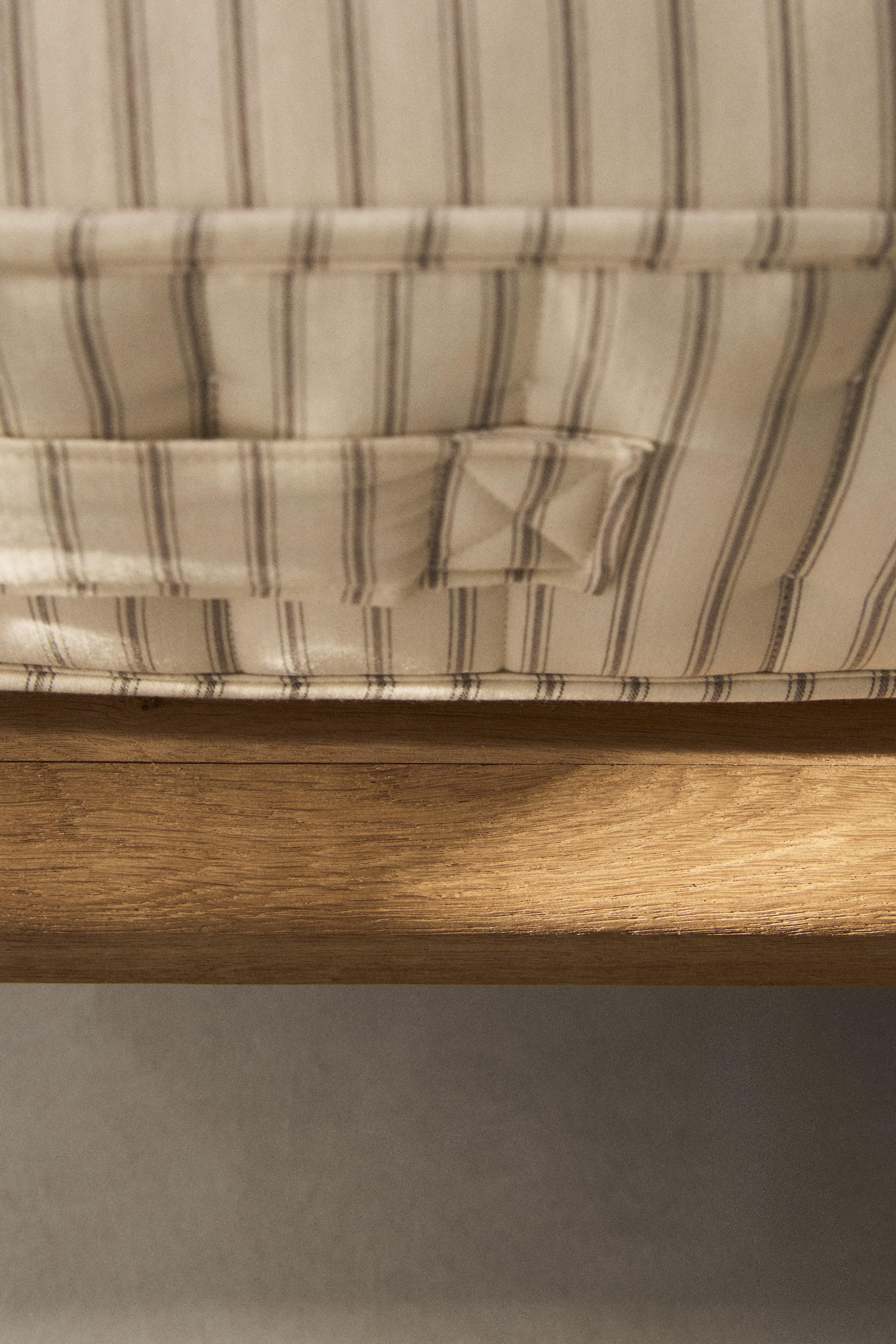 CADRE DE LIT EN BOIS