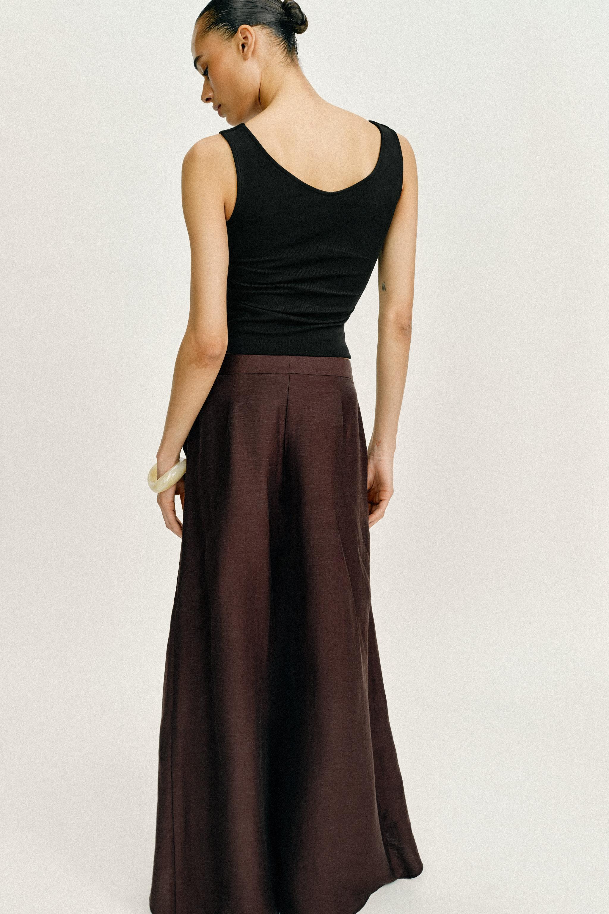 OFF-THE-SHOULDER T-SHIRT