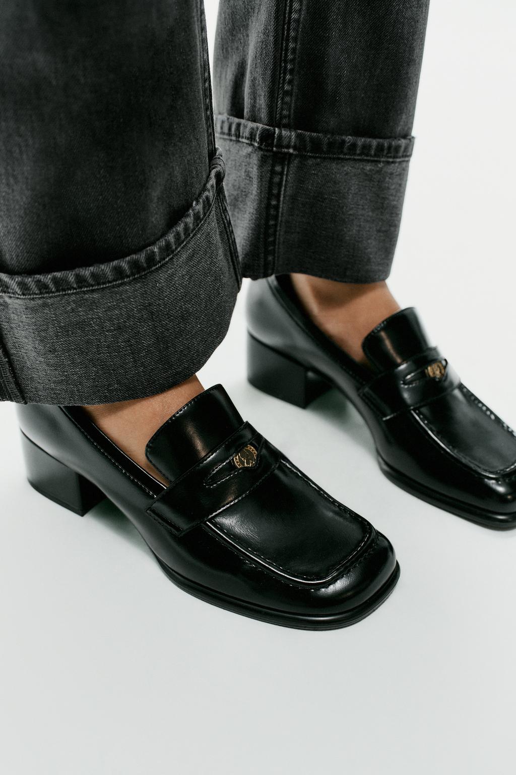 HEELED LOAFERS