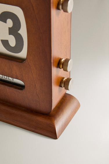 MANUAL TABLE CALENDAR - Brown by Zara - Image 3