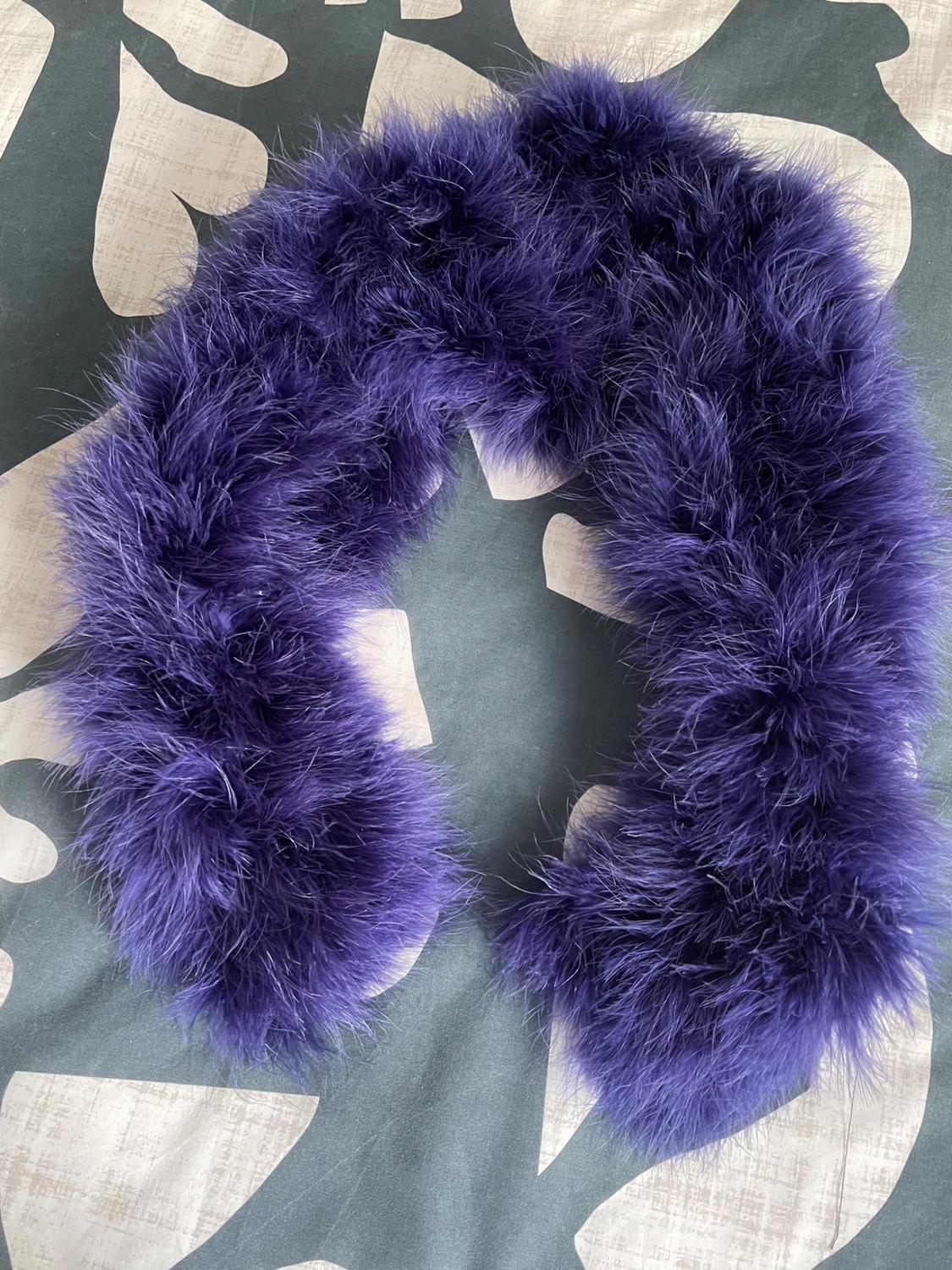 CUELLO EFECTO PELO LARGO MORADO. - Image 3