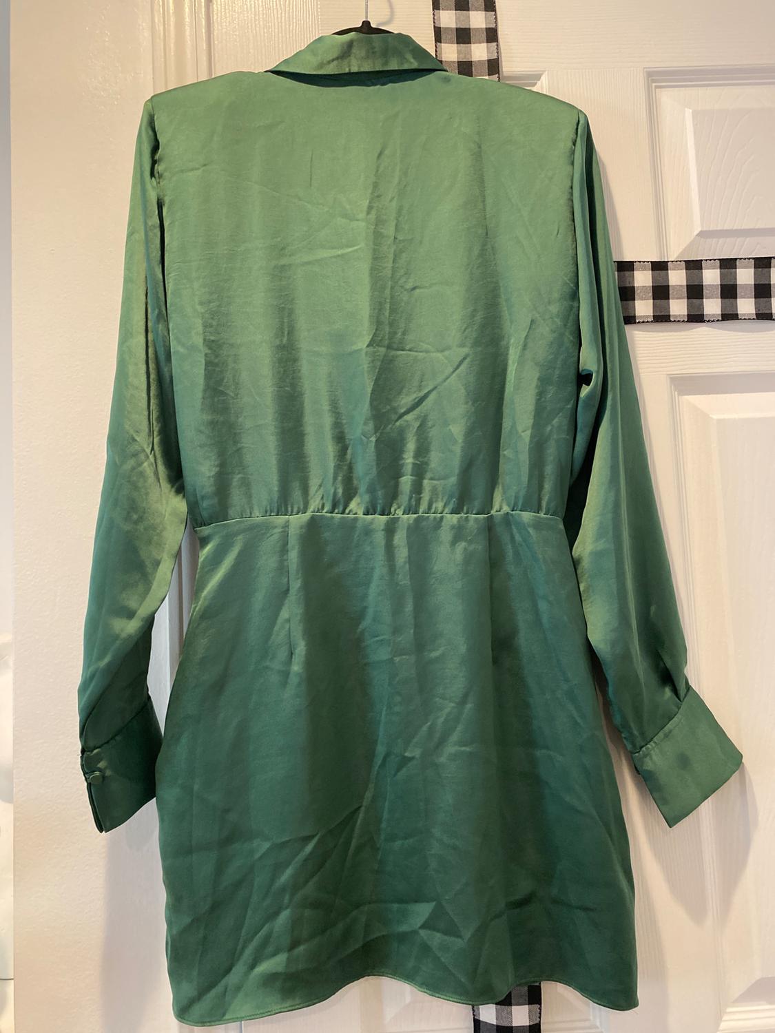VESTIDO SATINADO CRUZADO - Image 7