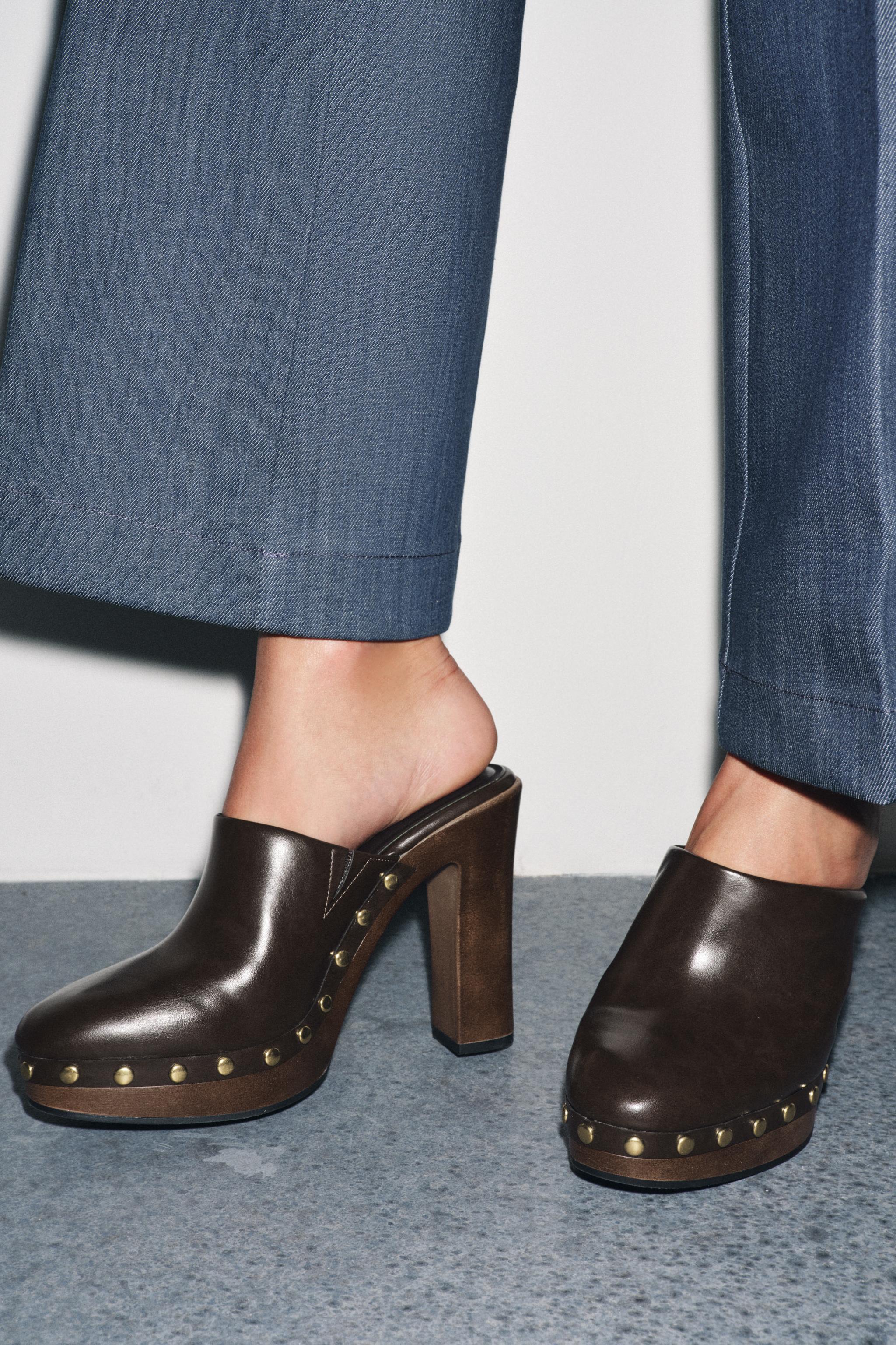【zara完売】スタッズ付きレザー サボサンダル 37 スタッズ付きレザーサボサンダル - ブラック | ZARA Japan / 日本