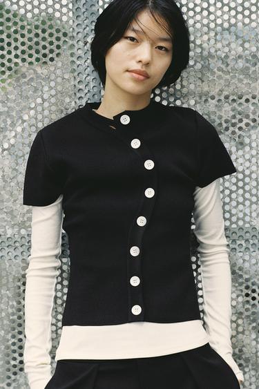 ASYMMETRIC FASTENING KNIT TOP - Black by Zara