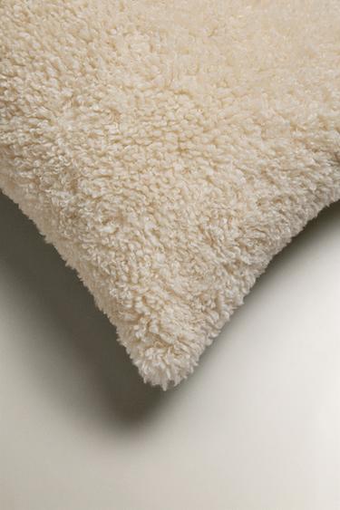 HOUSSE DE COUSSIN FOURRURE LONGUE - Écru | France HOUSSE DE COUSSIN FOURRURE LONGUE - Écru | France