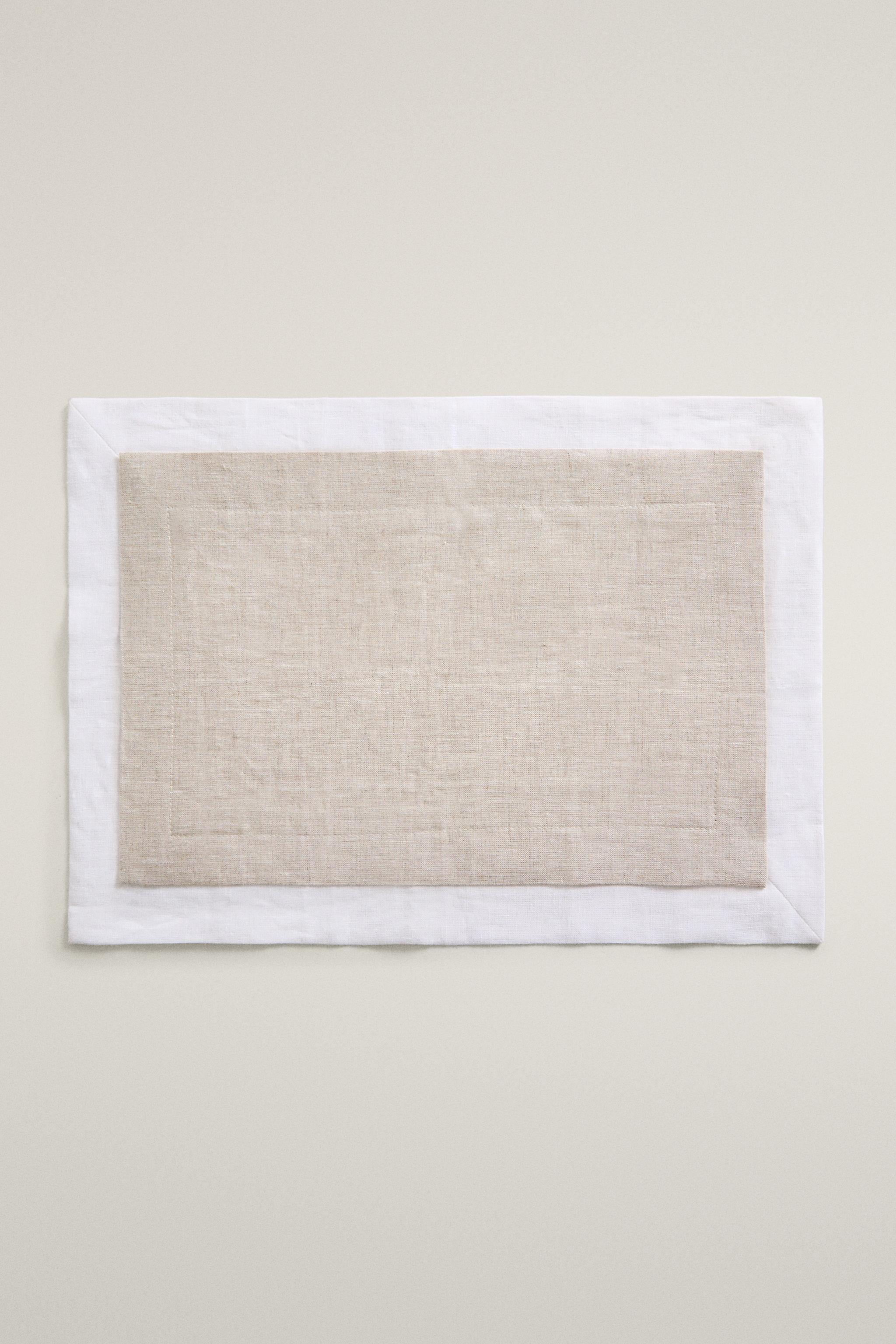 DOUBLE-LAYER PLACEMAT