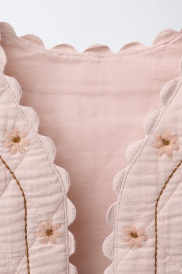 GILET TEXTURÉ FLEURS BRODÉES - Rose pâle de Zara - Image 2