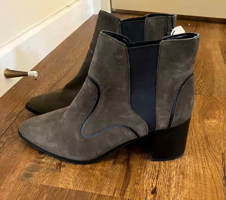 ZARA WOMAN DARK GREY SUEDE ANKLE BOOT - Image 4