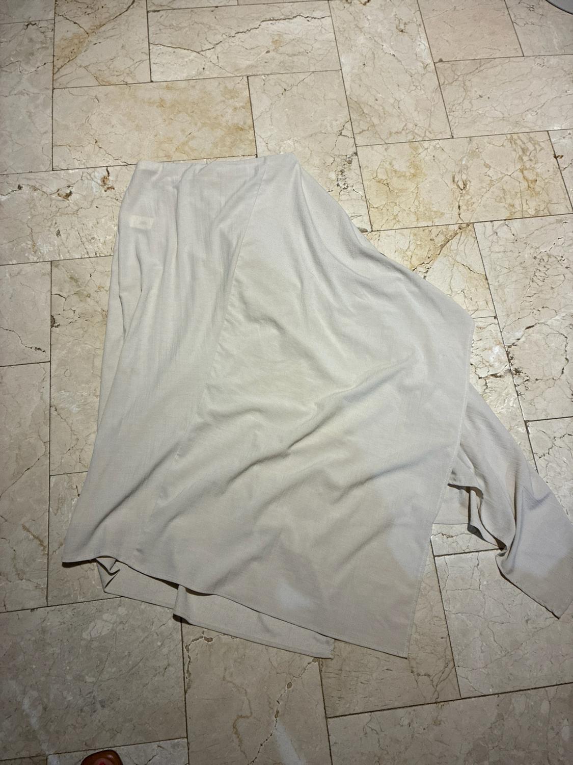 ASYMMETRIC FLOWING SKIRT - Image 3
