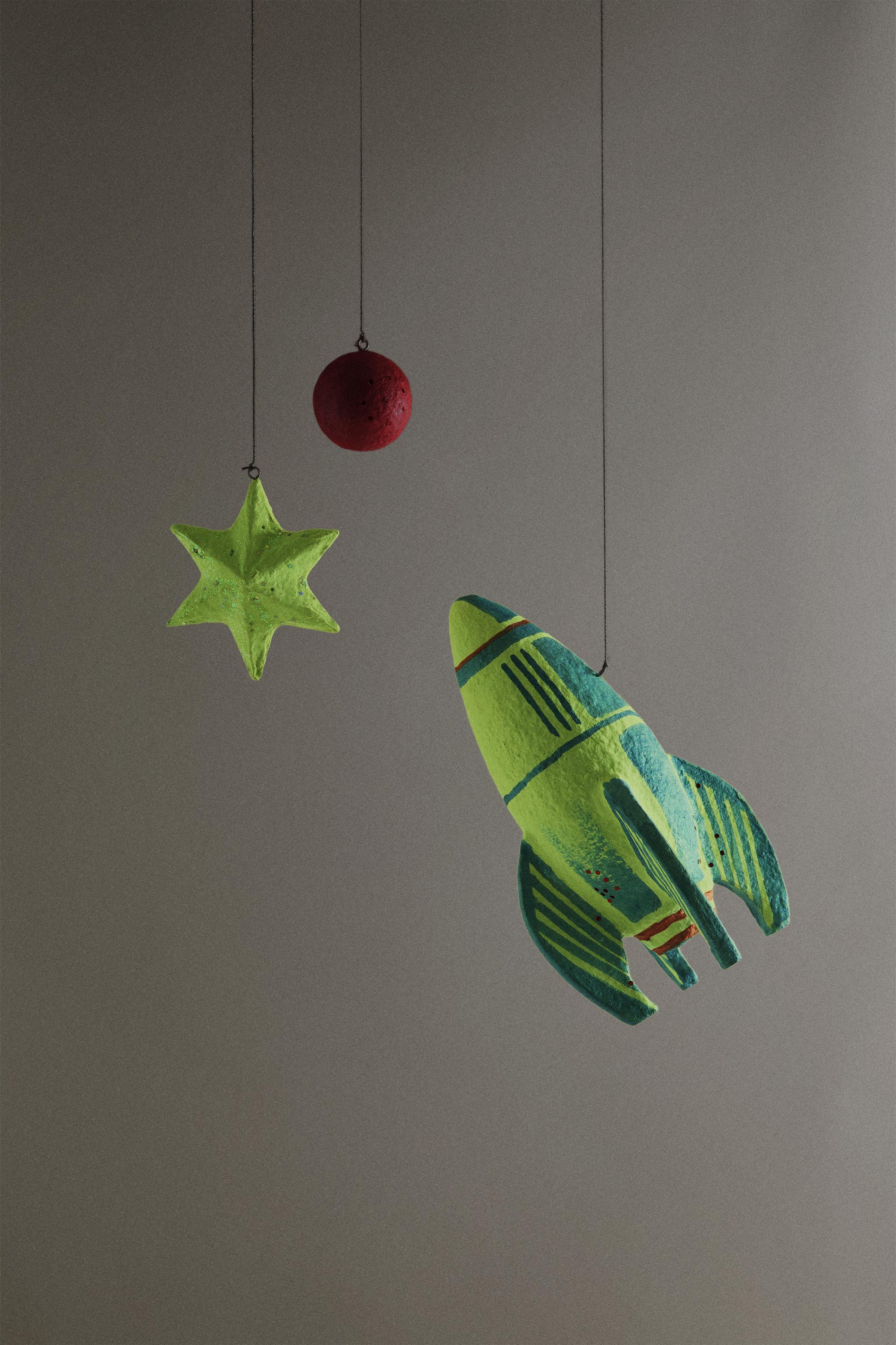 KIDS' DECORATIVE ROCKET HANGING ORNAMENT