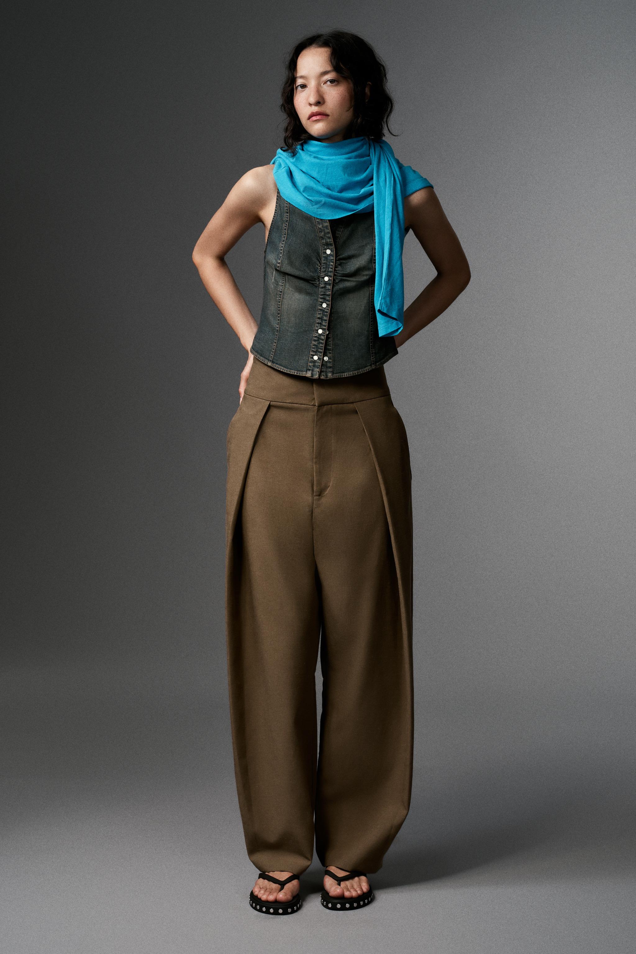STRIPED PLEATED BALLOON PANTS — brown vigore