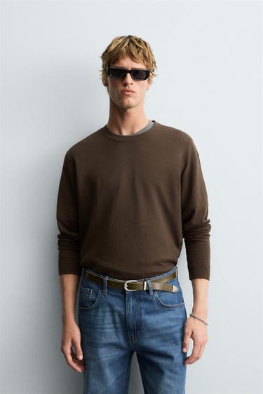 TEXTURED REGULAR FIT SWEATER - Chocolate by Zara