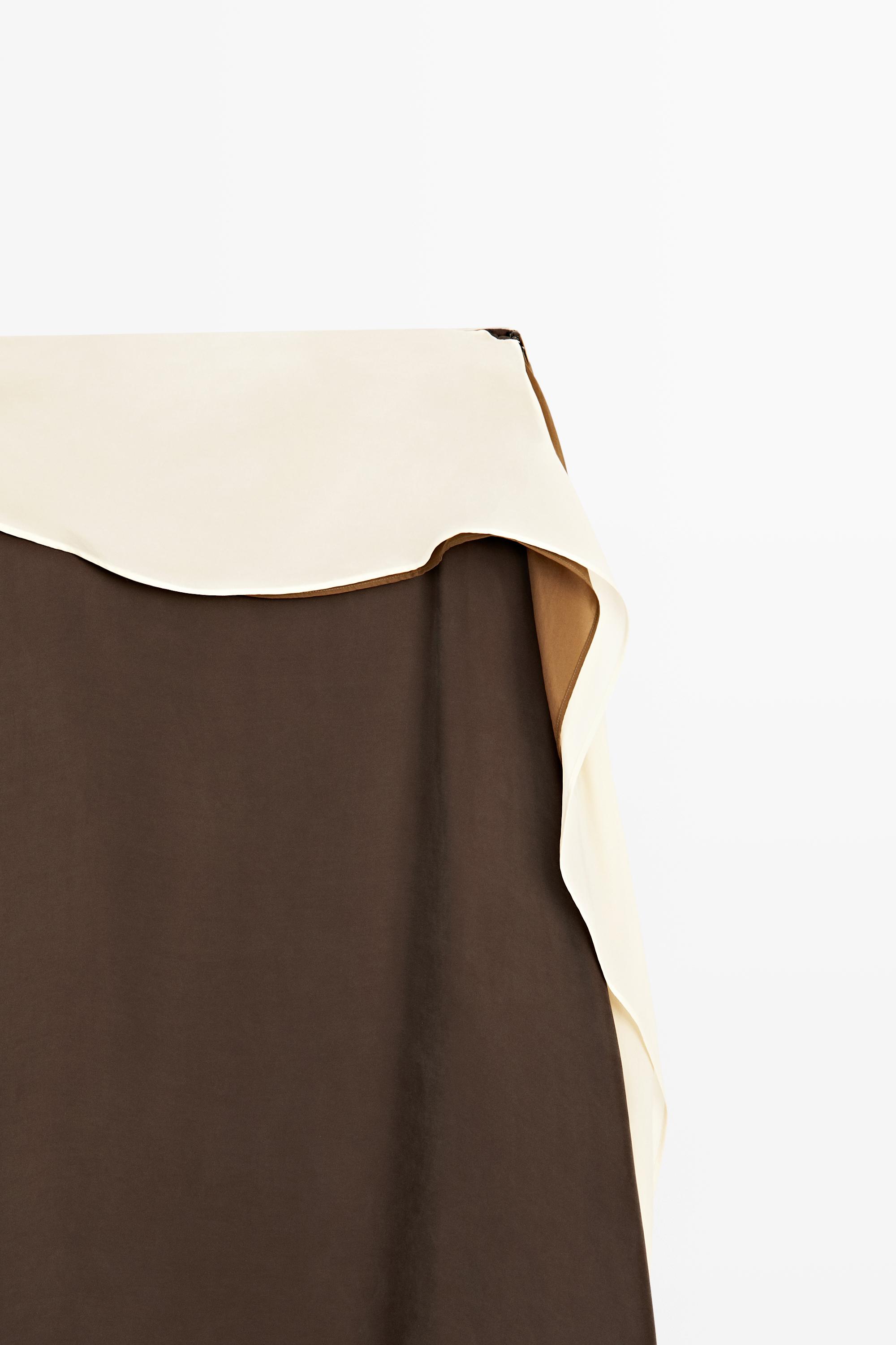 Contrast Ruffle Midi Skirt