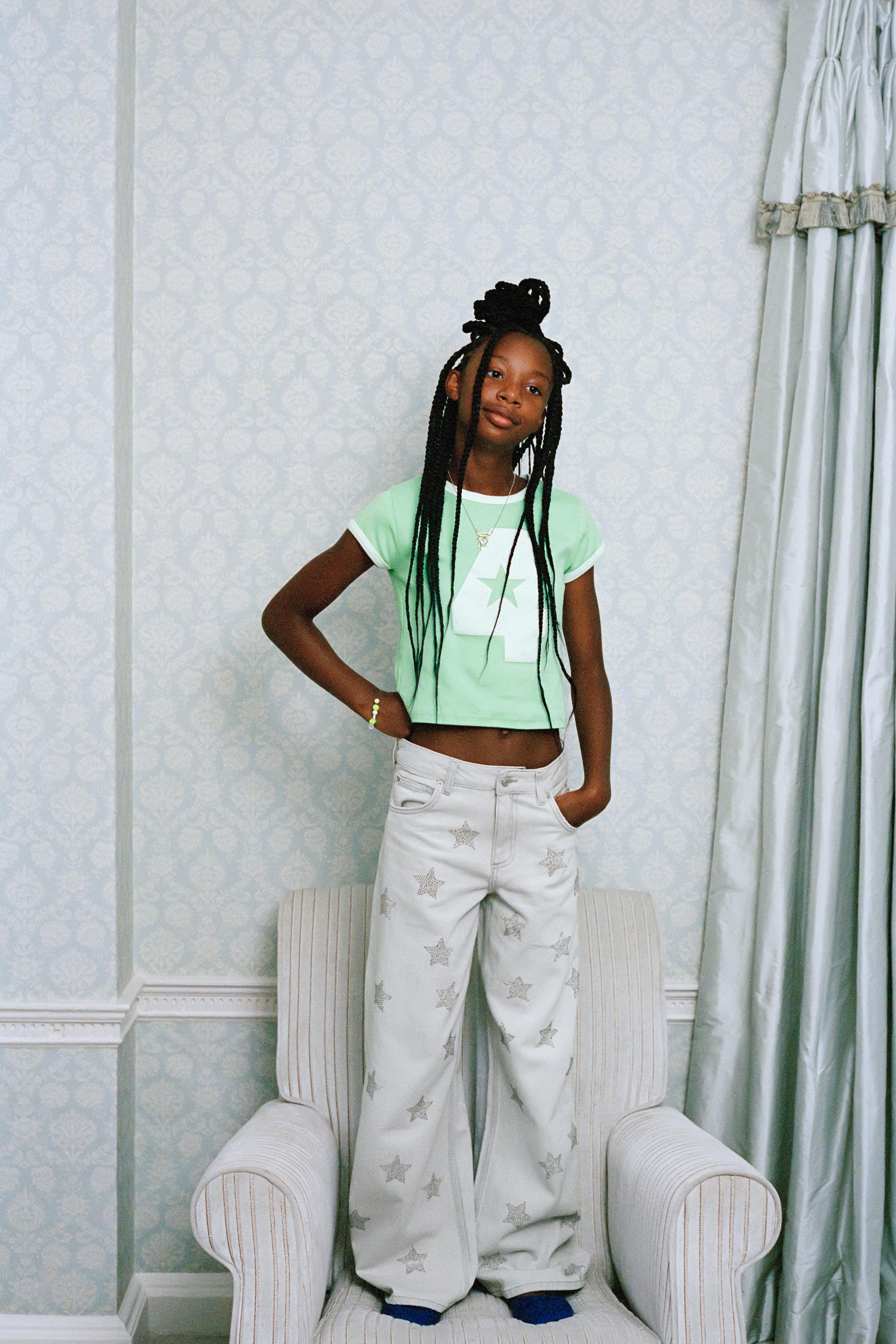 CONTRAST NUMBER PRINT T-SHIRT — Washed green