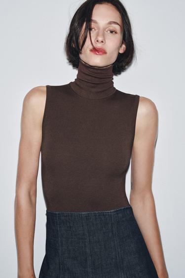 BASIC HIGH NECK BODYSUIT - Brown by Zara