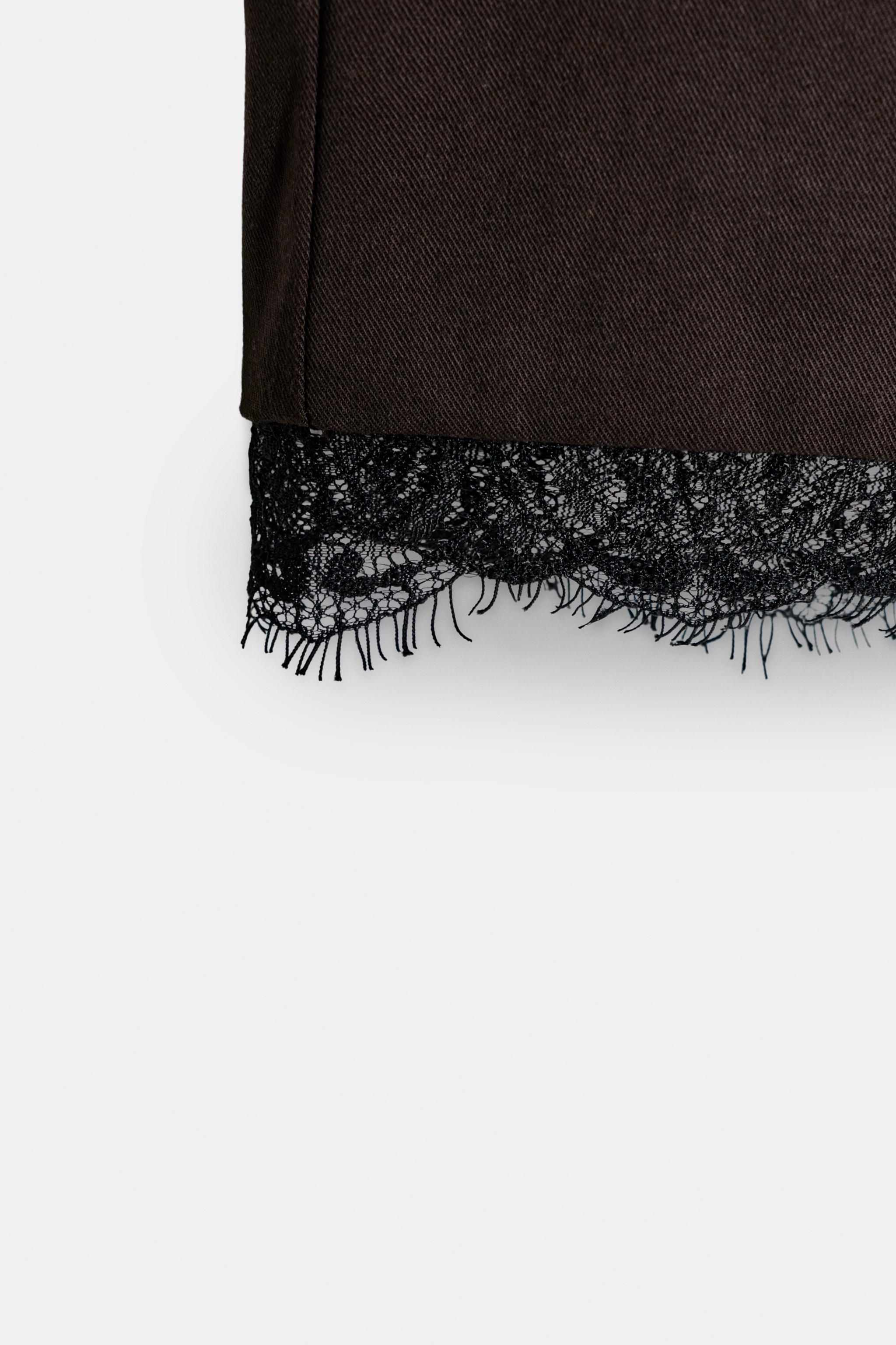PANTALON CROPPED DENTELLE