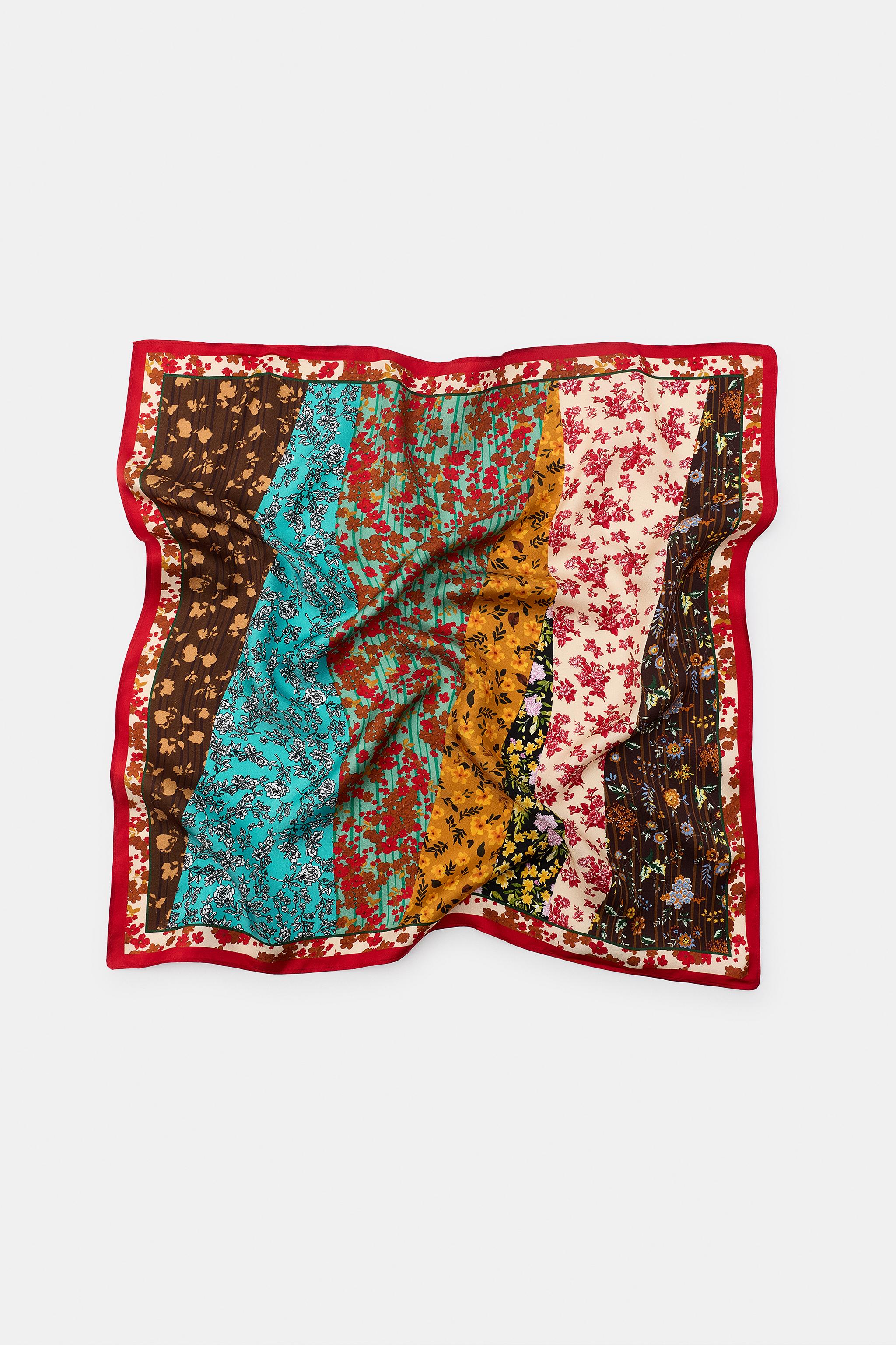 FOULARD EN SOIE 100 % À IMPRIMÉ FLEURI