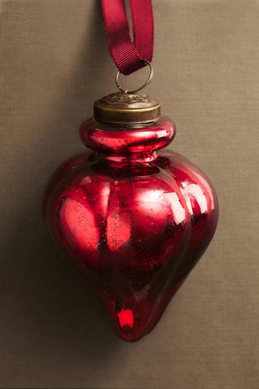 RED DROPLET CHRISTMAS TREE DECORATION - Red by Zara - Image 4