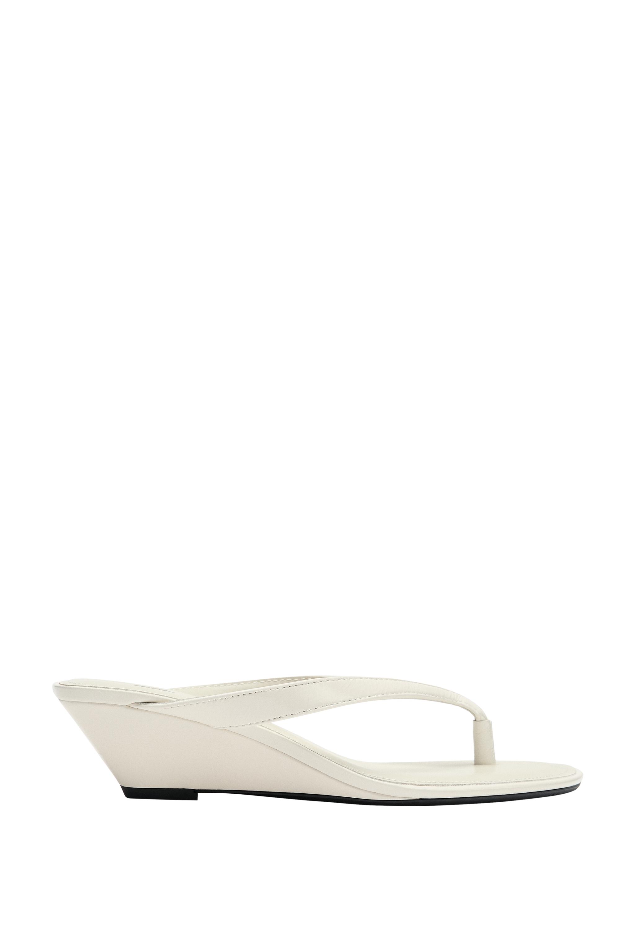 LEATHER WEDGE SANDALS