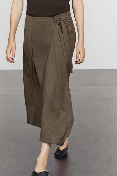 Buckle detail midi skirt — Black gold 2