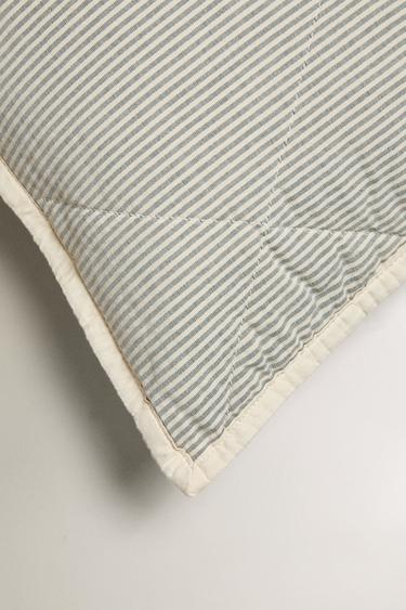 KIDS' STRIPED QUILTED COTTON CUSHION COVER - Blue by Zara - Image 1
