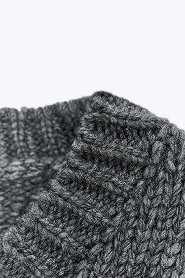 CROPPED KNIT V-NECK SWEATER - Grey by Zara - Image 6