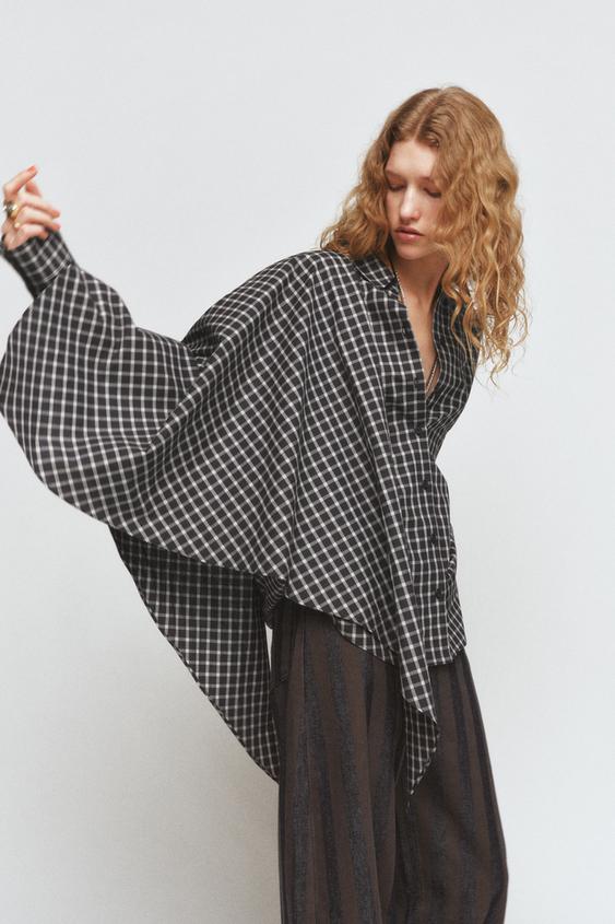 Komplet oversize kostkovan� ko�ile v n�mo�nick� barv� s ko�ilov�m l�mcem a pruhovan�ch kalhot.