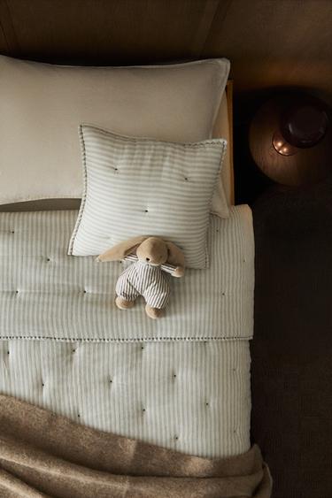 CHILDREN'S COTTON QUILT WITH THIN STRIPES - Cream by Zara