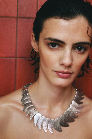 COLLAR PLACAS METÁLICAS LÁGRIMAS - Plata de Zara