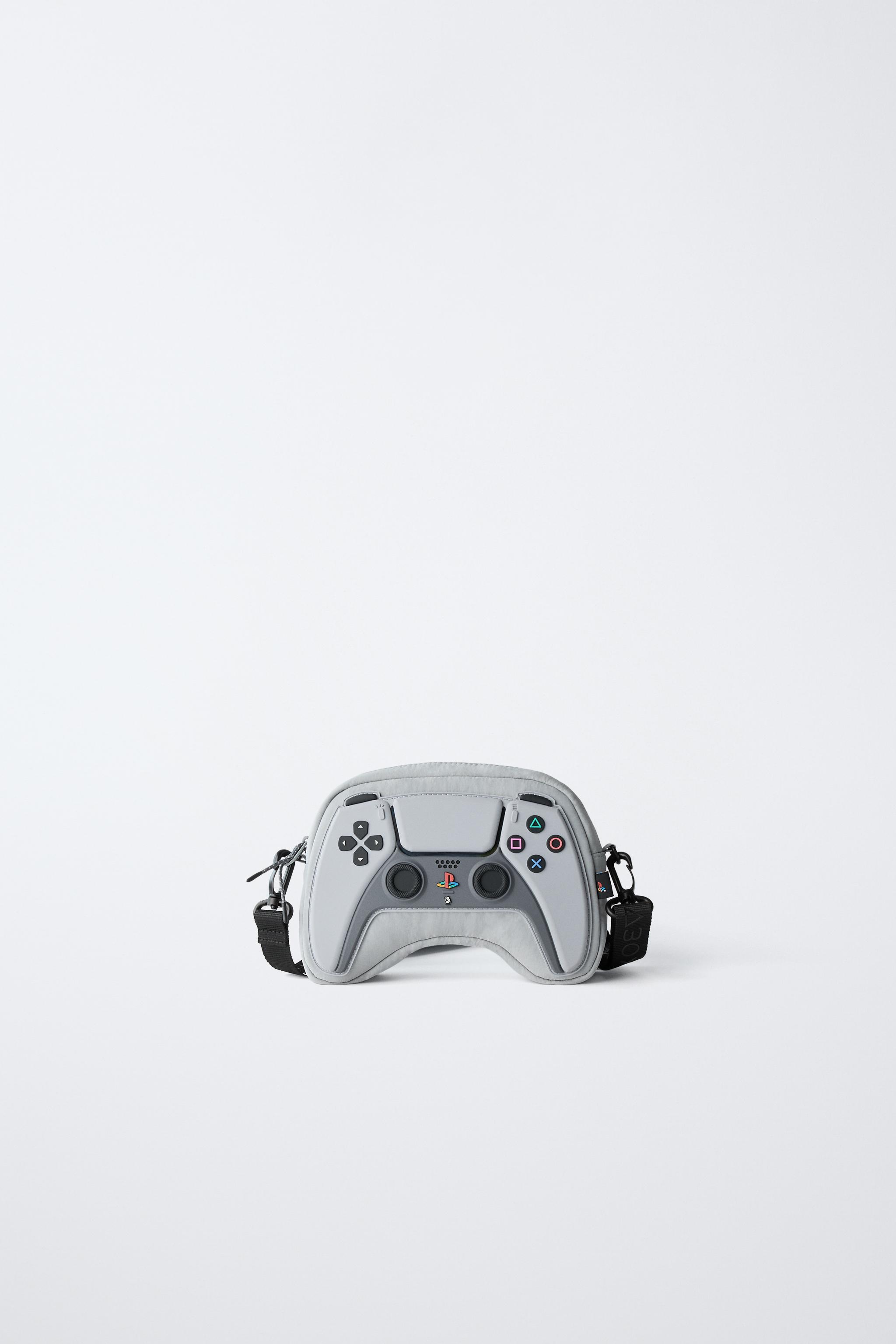 PLAYSTATION ™ 30TH ANNIVERSARY CROSSBODY BAG - Gray | ZARA