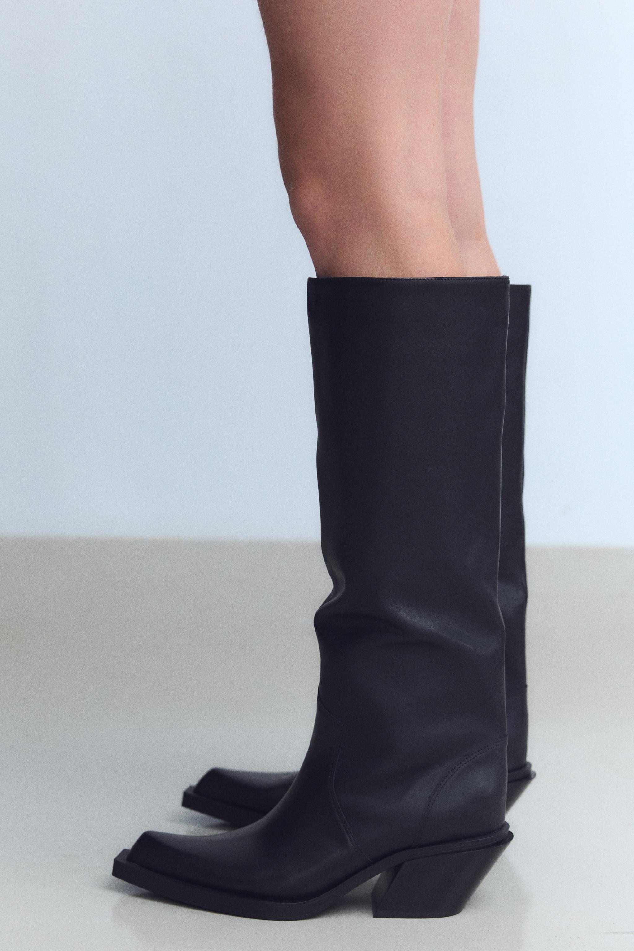 Black leather boots zara best sale