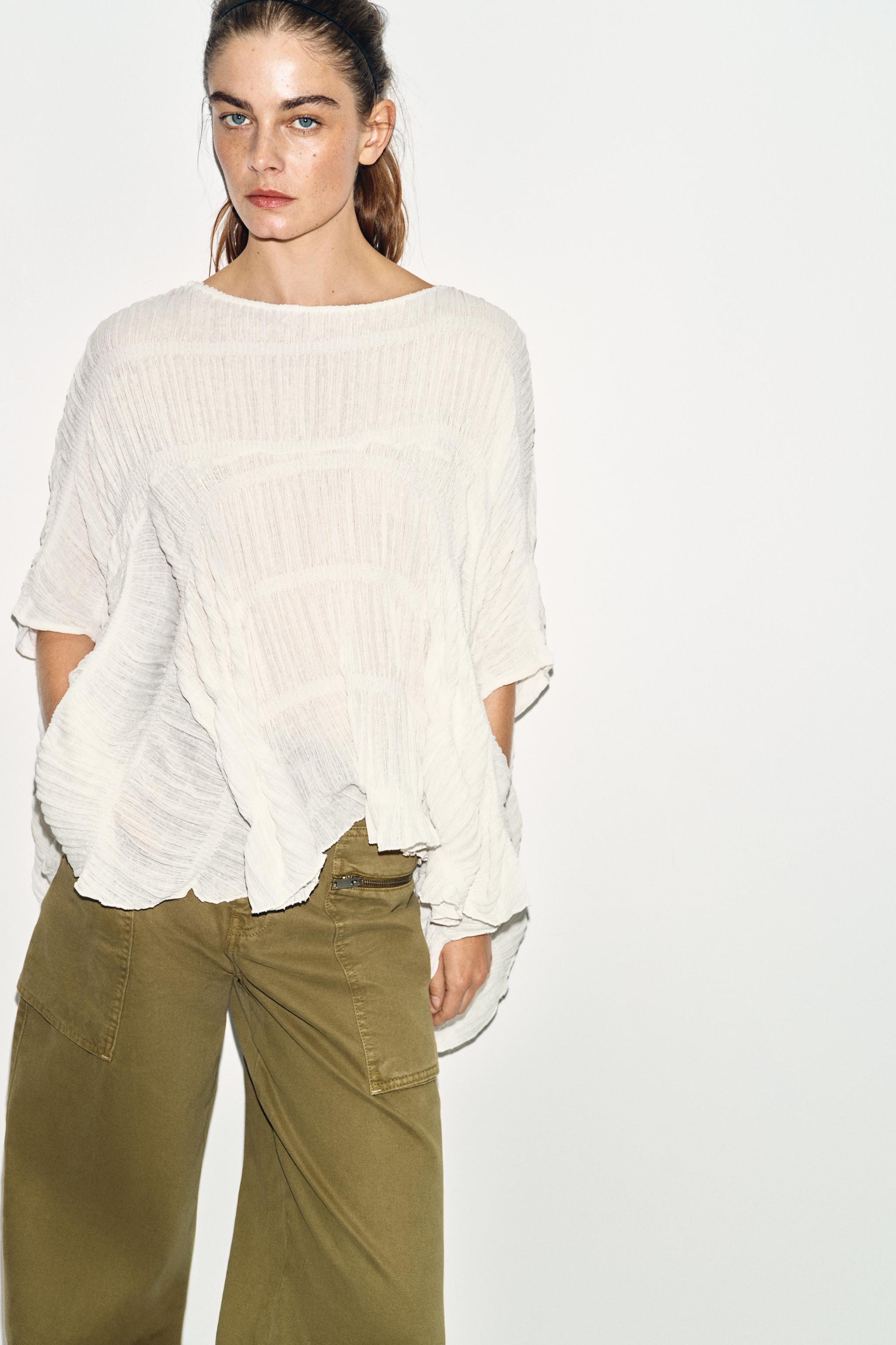 TEXTURED CAPE TOP — White