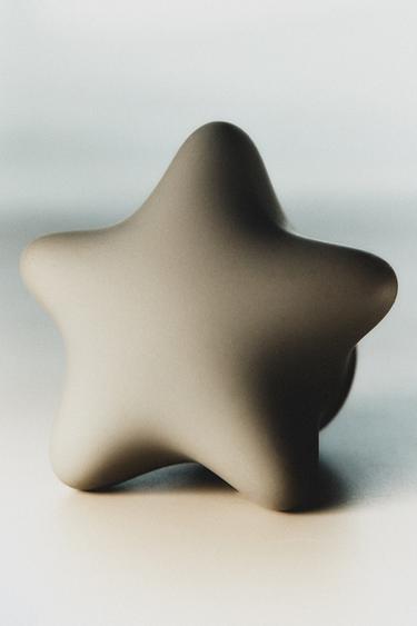 PAKKE MED DØRHÅNDTAG TIL BØRN MED STJERNER (PAKKE MED 2) - koksgrå fra Zara