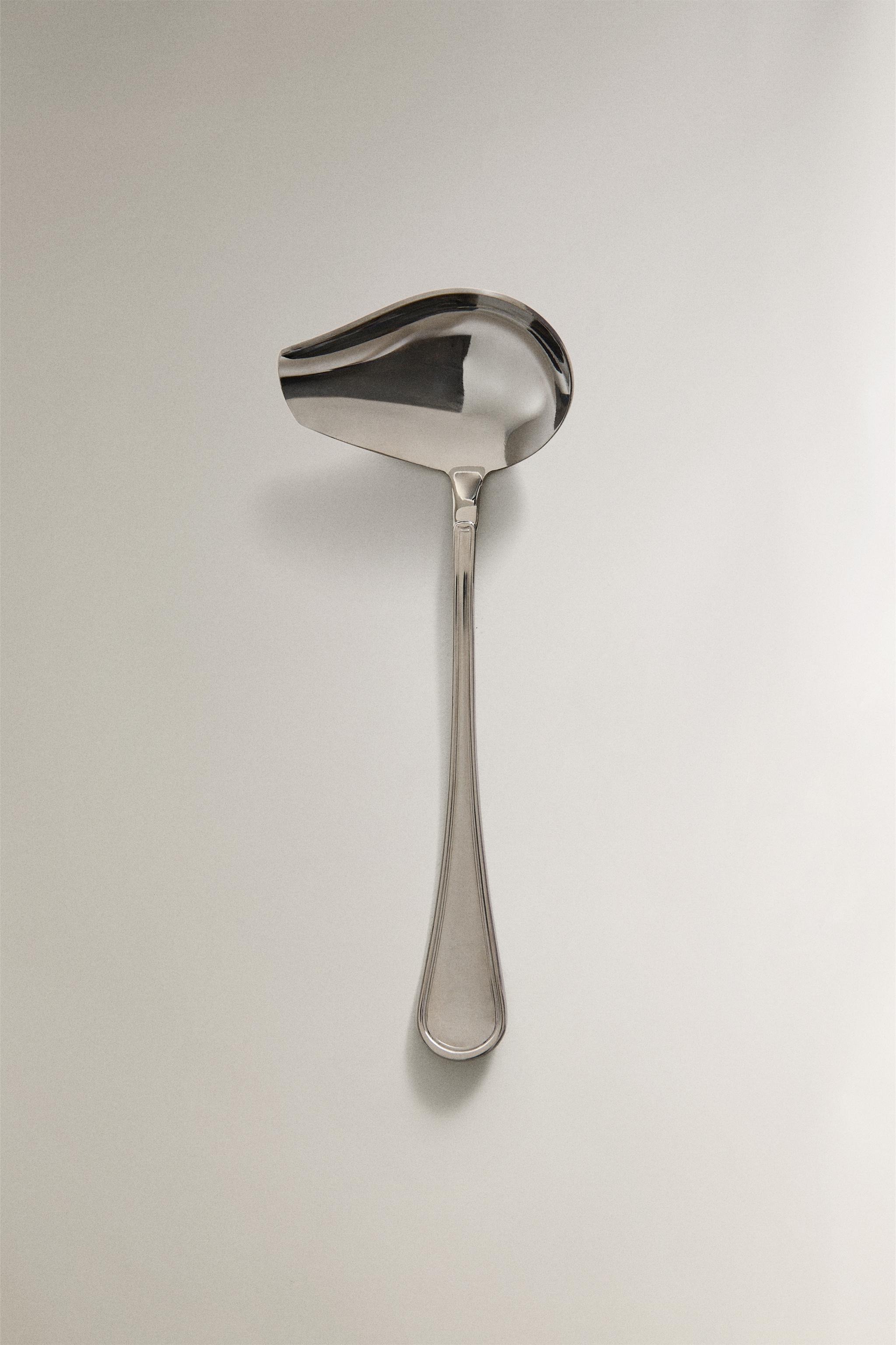 SHINY STEEL SAUCE SPOON