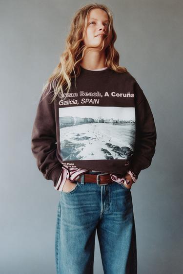 A CORUÑA PRINT SWEATSHIRT - Brown by Zara
