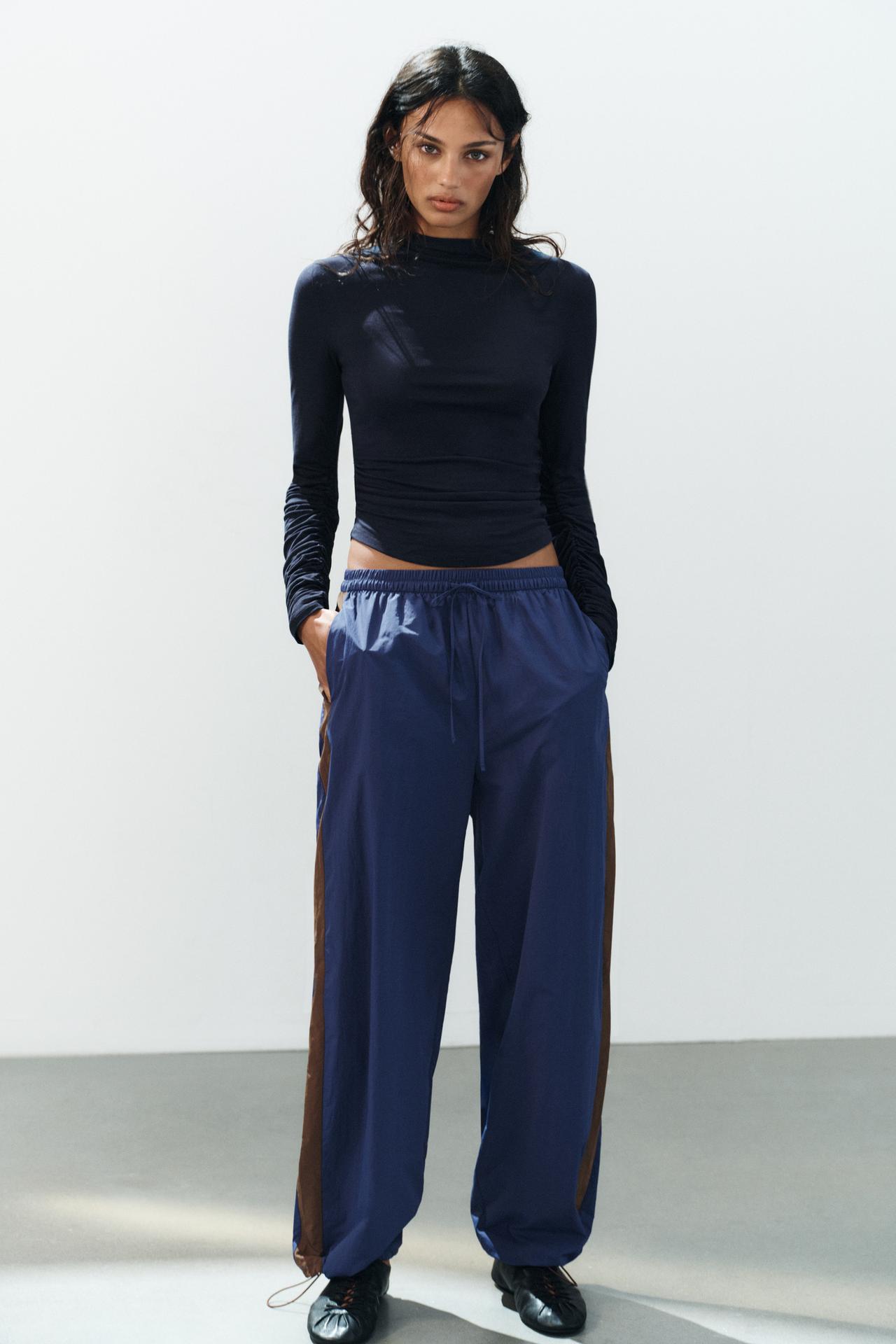GATHERED MOCK NECK TOP — Navy blue
