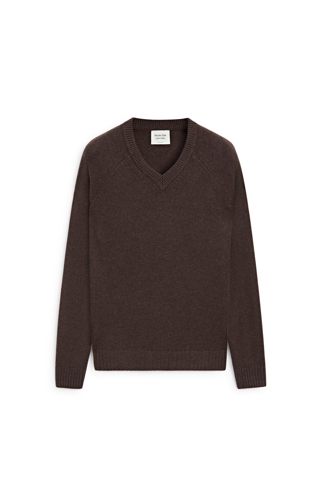 V-neck knit sweater - LIMITED EDITION — Black gold