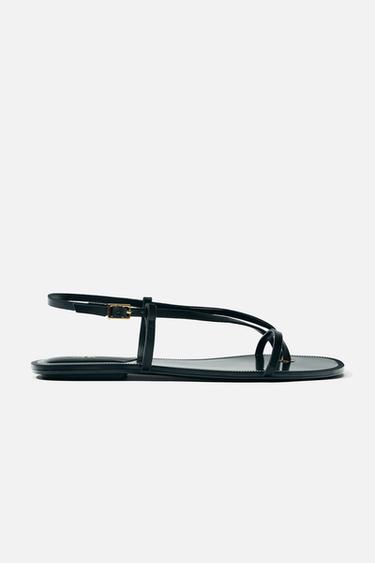 FLAT SANDALS WITH METAL DETAIL - Black by Zara