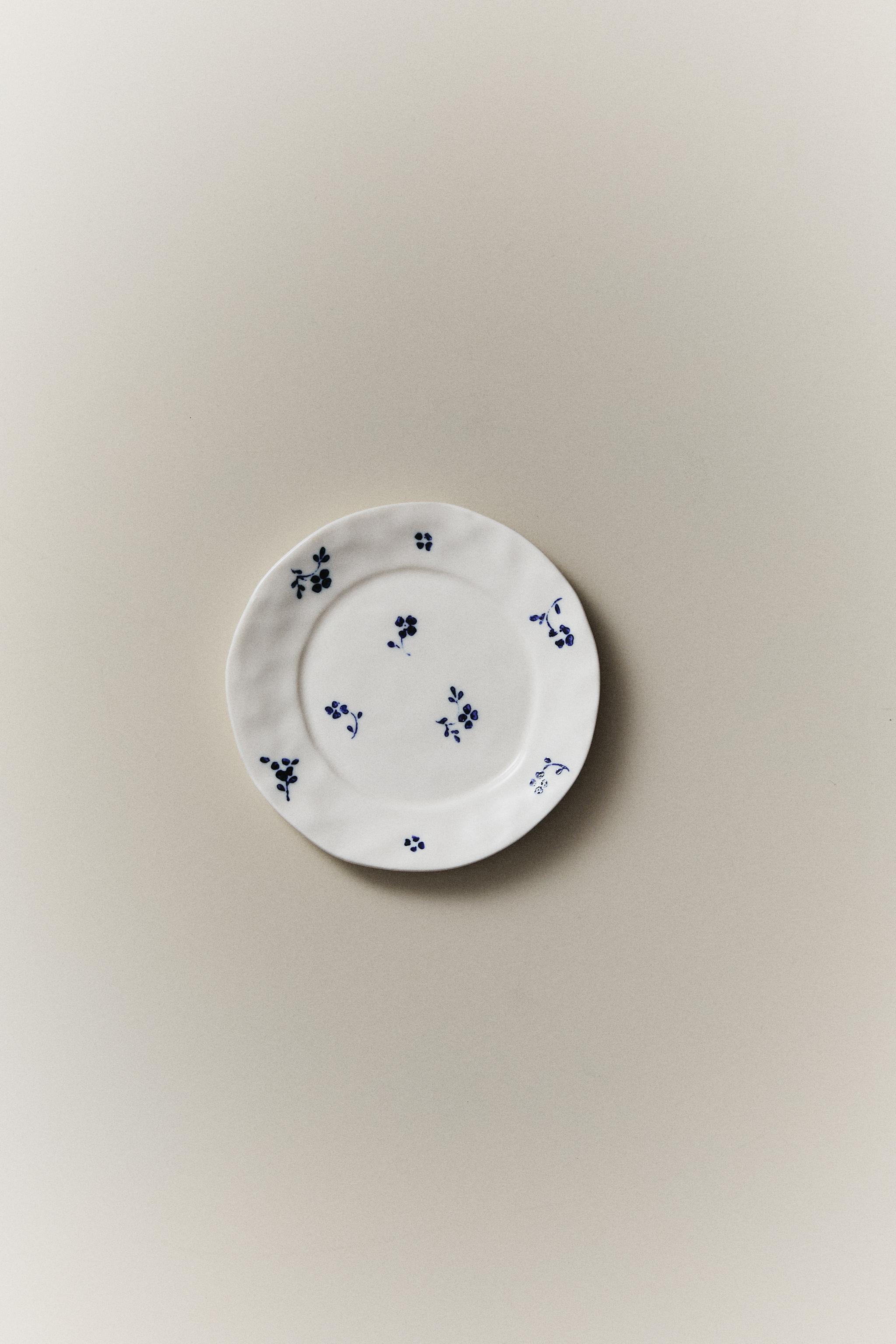 FLORAL PORCELAIN SIDE PLATE