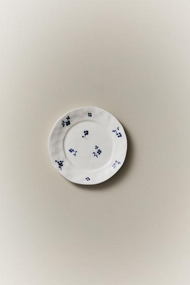 ASSIETTE À PAIN PORCELAINE FLEUR - Blanc / Bleu marine de Zara - Image 5