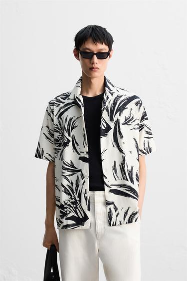 アブストラクトプリント ストレッチシャツベージュZaraのアブストラクトプリント ストレッチシャツ - ベージュ 