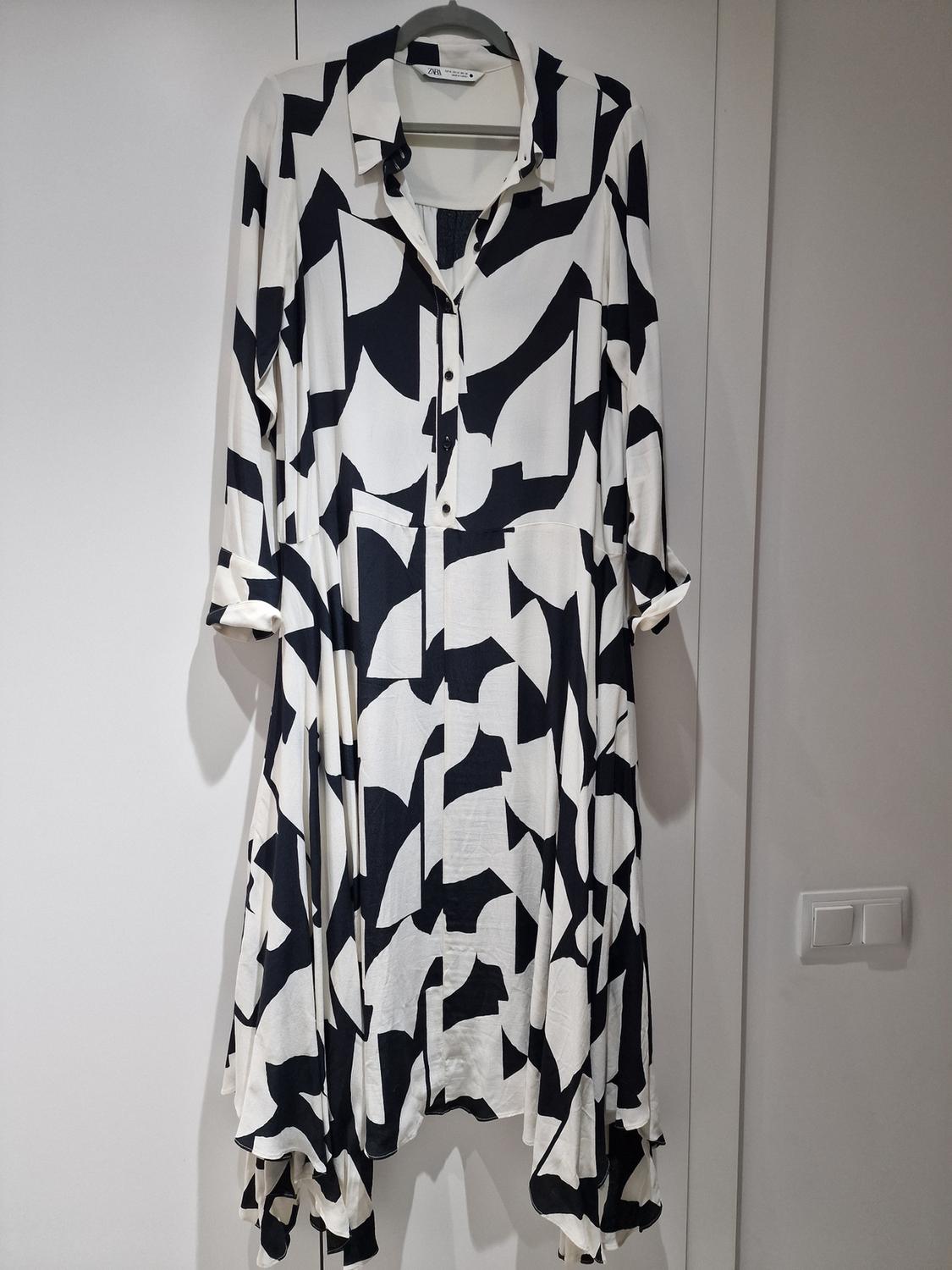 LONG PRINTED DRESS