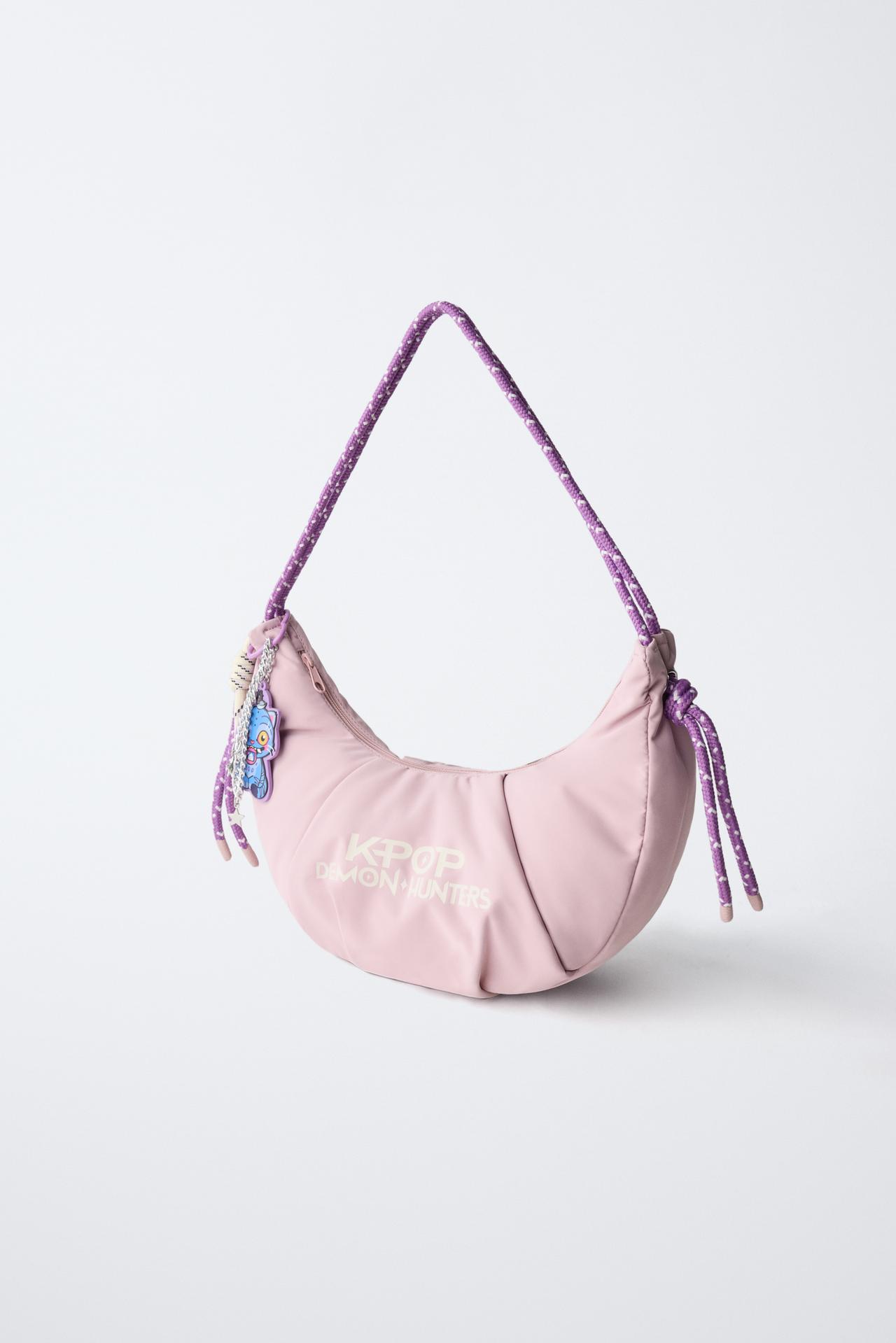 KPOP DEMON HUNTERS™ NETFLIX © NYLON CROSSBODY BAG — Pink