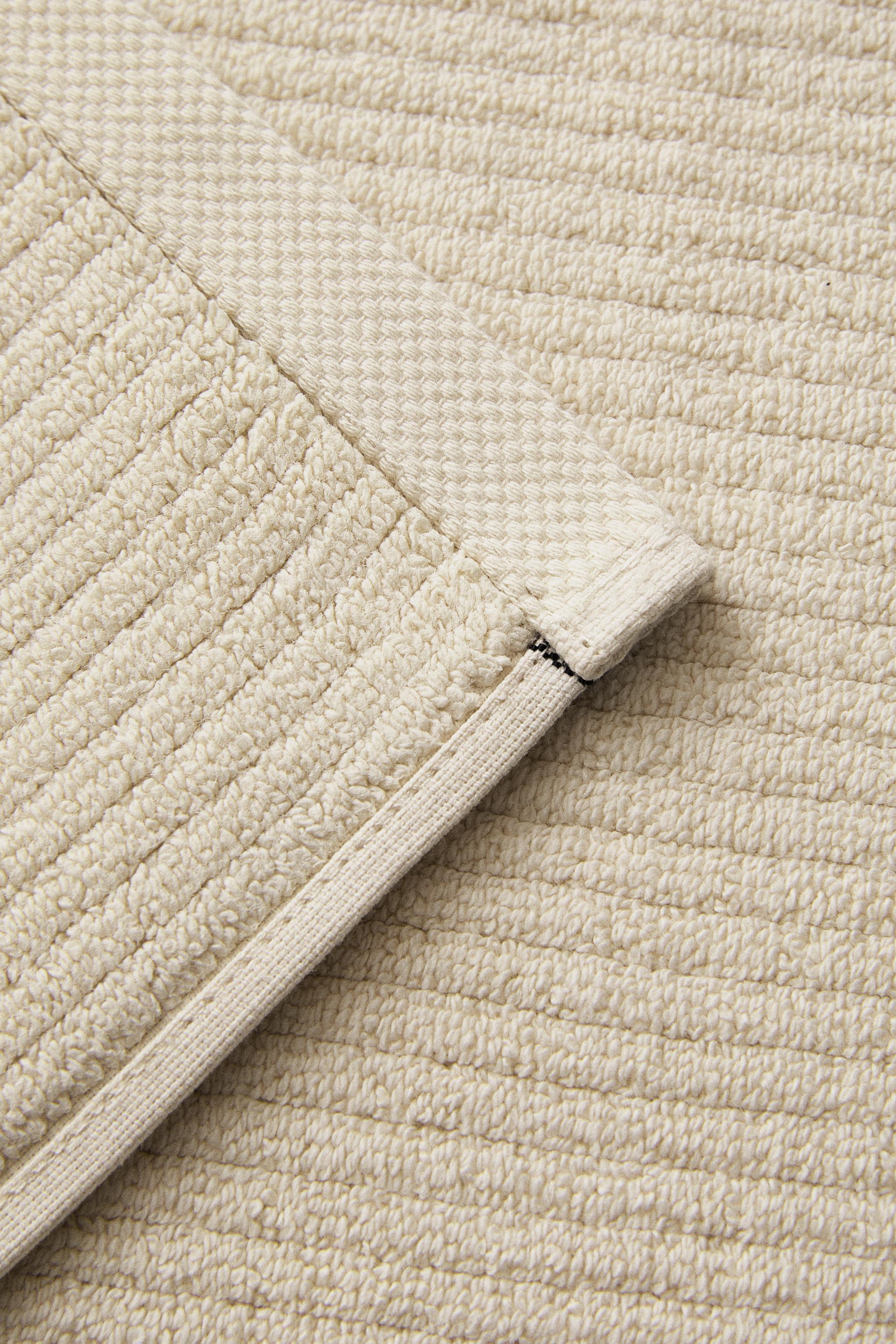 RIBBED TEXTURED BATH MAT