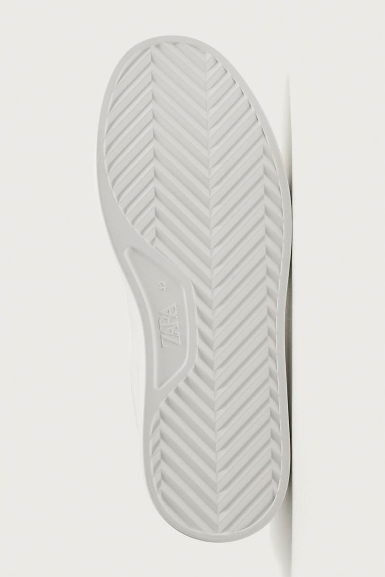 TENIS DE CUERO 4
