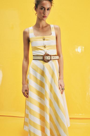 ROBE MI-LONGUE À RAYURES AVEC CEINTURE - Imprimée de Zara