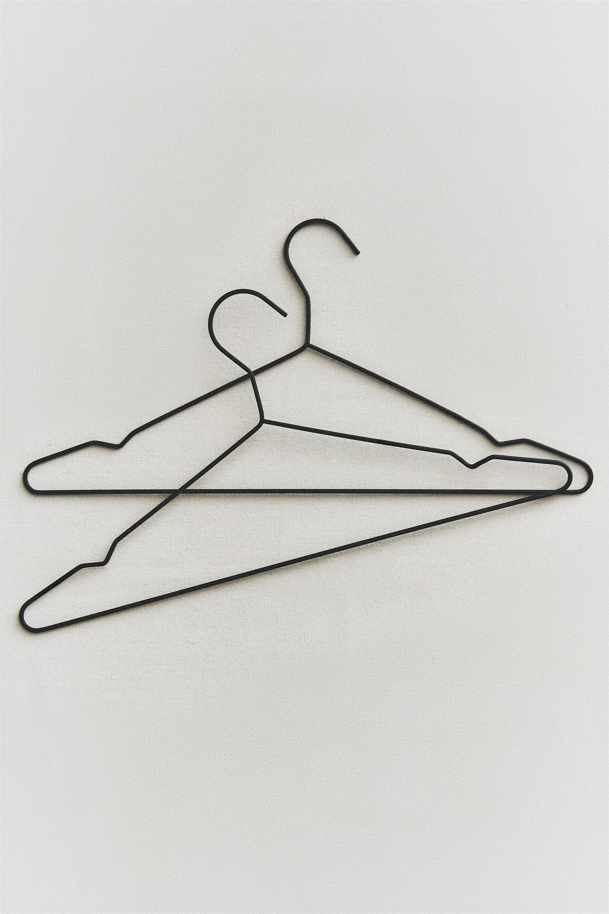 RUBBERIZED HANGER (PACK OF 6)
