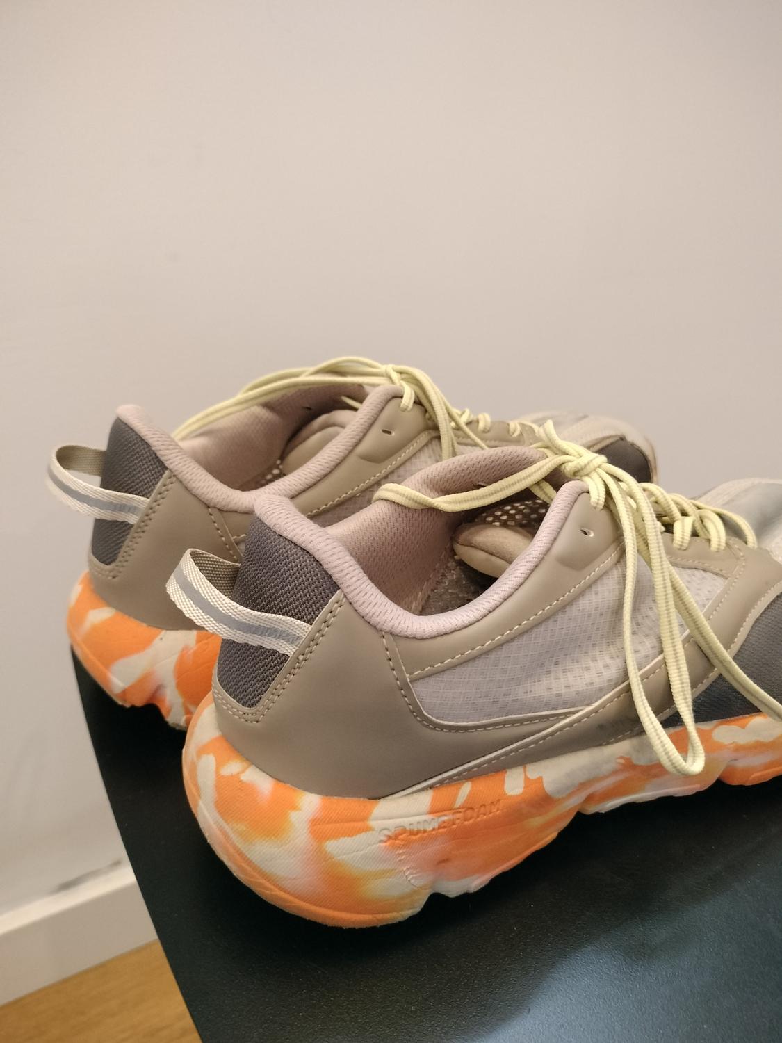 RUNNING SPUMEFOAM TECHNOLOGY SNEAKERS - Image 2